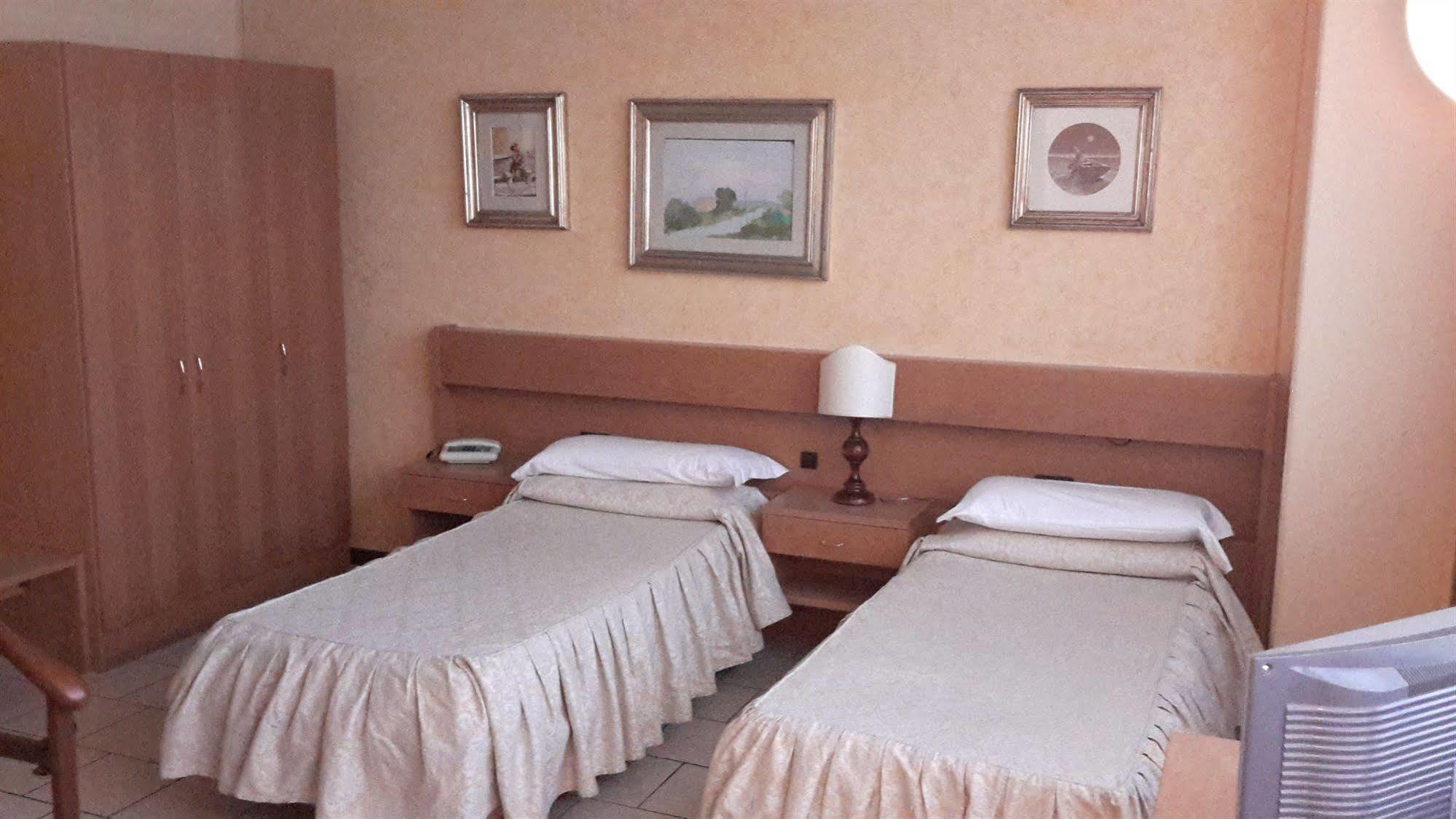 Hotel Cristallo Barga Fornaci di Barga Esterno foto